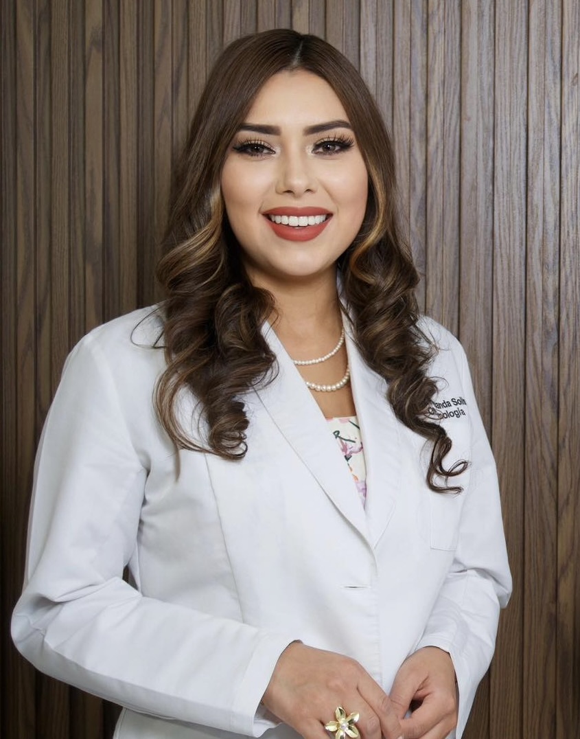 Dra. Fernanda Solís